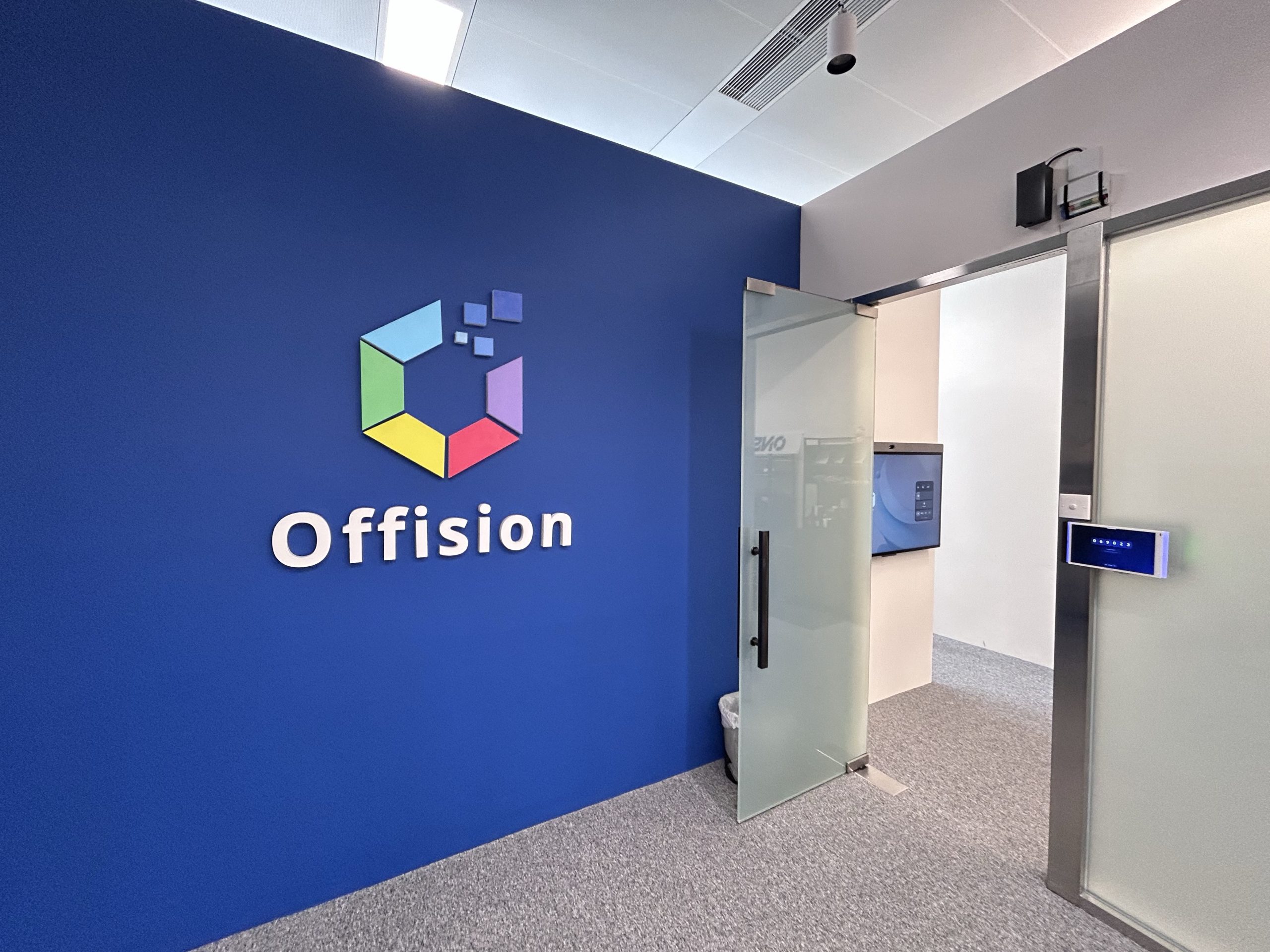 Introducing the Offision Experience Center: Step Into the Future of Connected Workspaces
